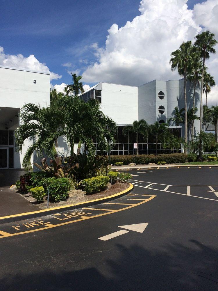 Sawgrass Grand Hotel And Suites Sports Complex Sunrise Exteriör bild