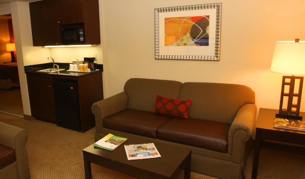 Sawgrass Grand Hotel And Suites Sports Complex Sunrise Rum bild