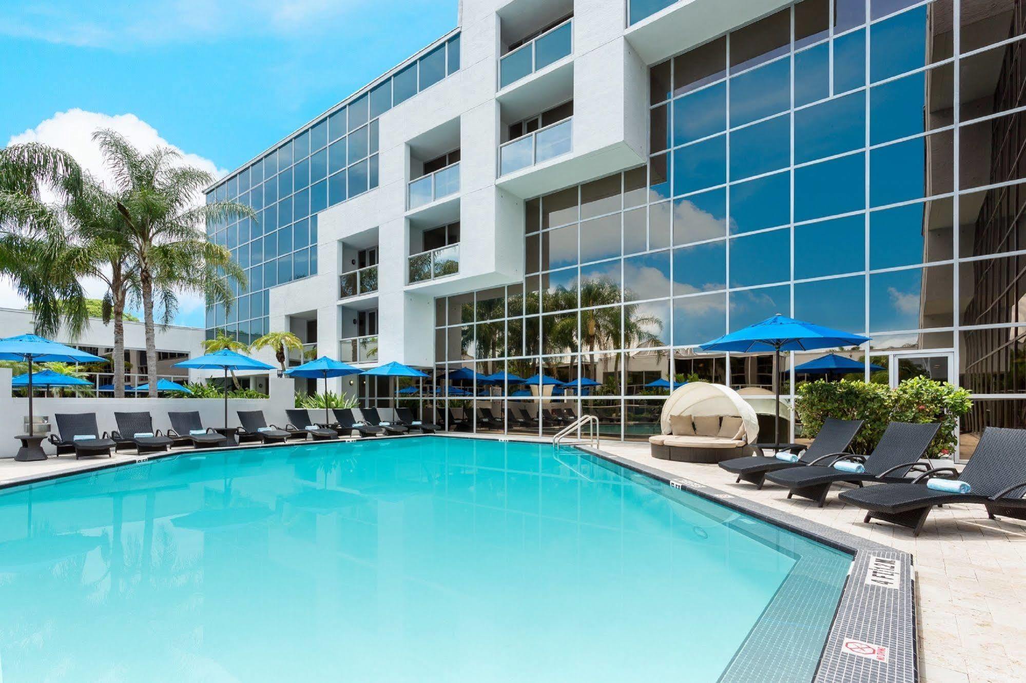 Sawgrass Grand Hotel And Suites Sports Complex Sunrise Exteriör bild